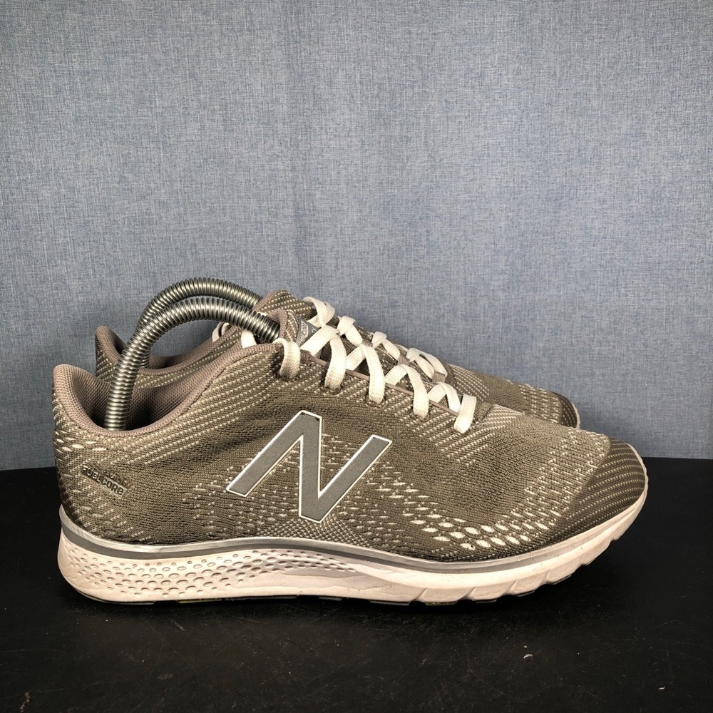 New Balance Women's Fuelcore Agility Gray Athletic Running Sneakers size 9